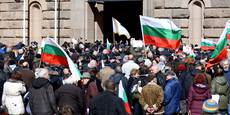 Вицепремиер и опозицията клатят правителството